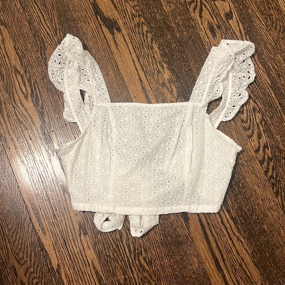 3/$15 Shein Floral White Crop Top